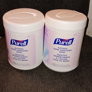 2 pk Purell hand sanitizing wipes